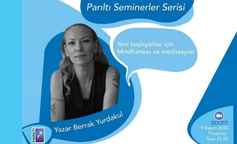 Parıltı Seminerleri sırasında katılımcıların konuşmacıyla etkileşime geçtiği sahne.