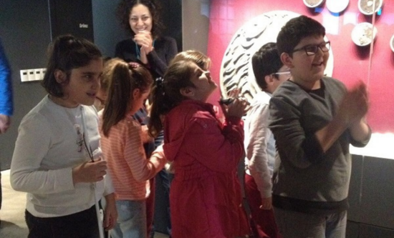 Yapı Kredi Kültür Sanat Merkezi’nde gerçekleştirilen ziyaret etkinliğinden bir kare.