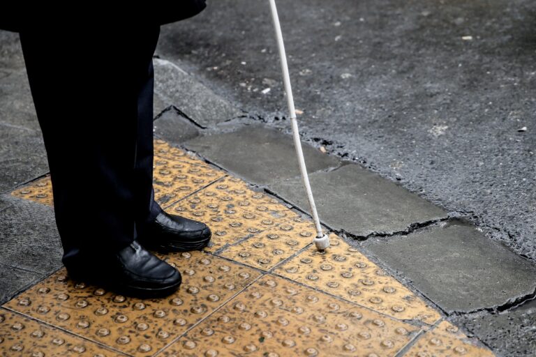 görme engelli çocukların karşılaştığı bariyerler