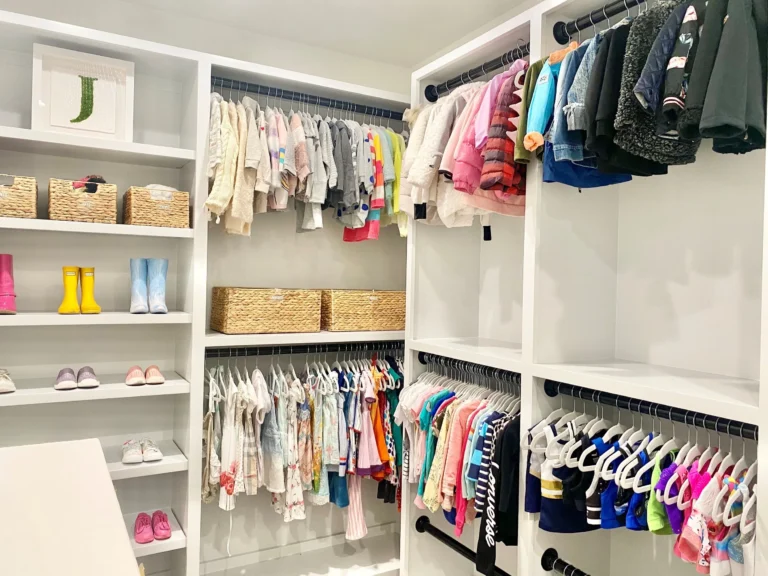 görme engelli çocuklar için renkler ve gardırop yönetimi